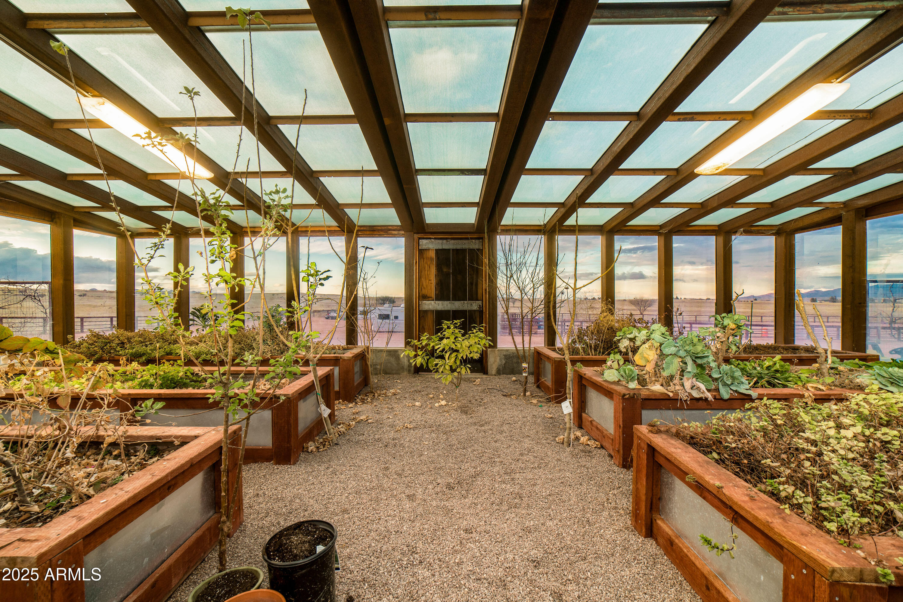 68 Curly Horse Ranch Road Sonoita, AZ 85637 - Photo 29 of 39 a very nice looking room with a large window