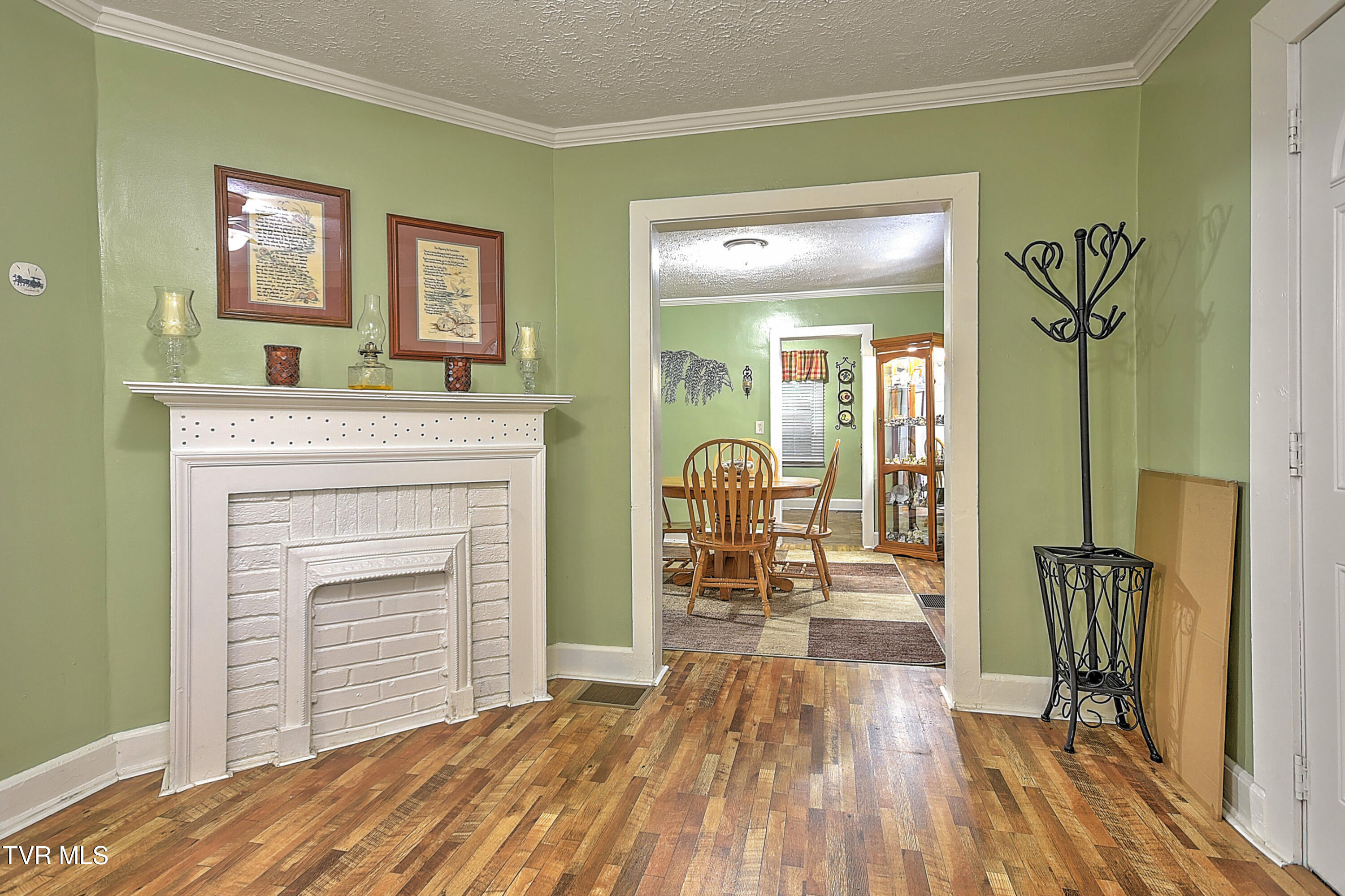 818 Birch Street Kingsport, TN 37664 - Photo 9 of 37 818 Birch BJ-9