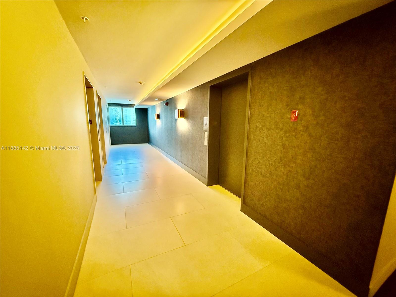 1250 South Miami Avenue, Unit 1603 Miami, FL 33130 - Photo 13 of 44 a view of a big room with wooden floor