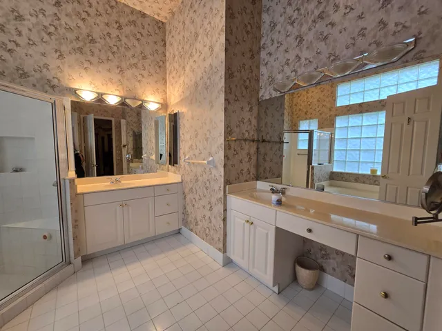 $395,000 | 6846 Fairway Lakes Drive, Boynton Beach, FL 33472