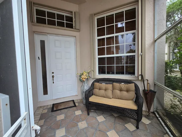 $395,000 | 6846 Fairway Lakes Drive, Boynton Beach, FL 33472