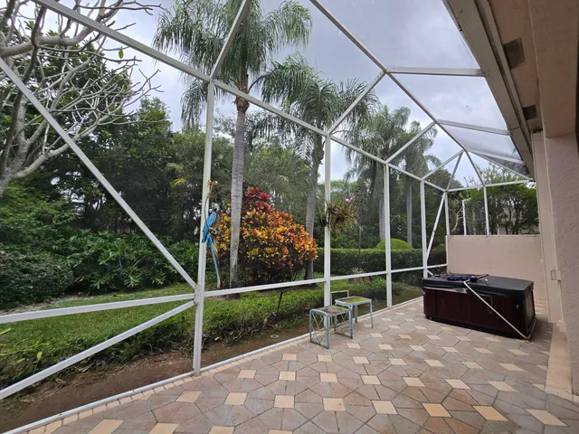 $395,000 | 6846 Fairway Lakes Drive, Boynton Beach, FL 33472