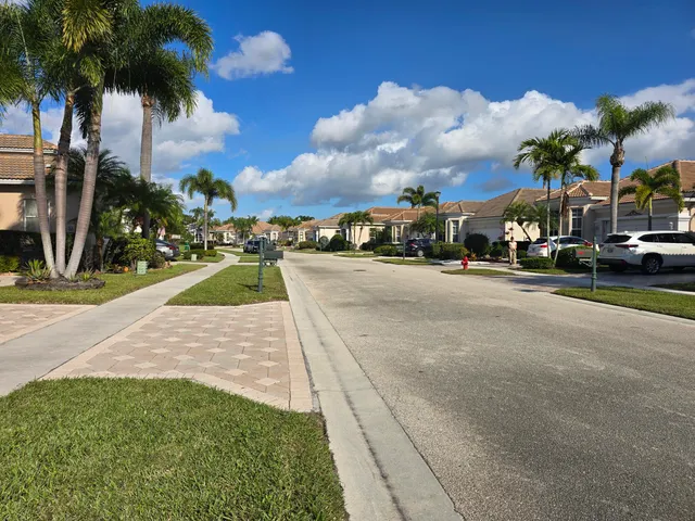 $395,000 | 6846 Fairway Lakes Drive, Boynton Beach, FL 33472