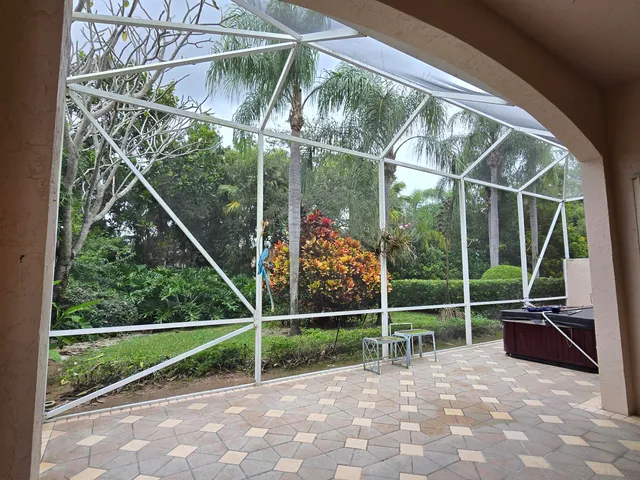 $395,000 | 6846 Fairway Lakes Drive, Boynton Beach, FL 33472