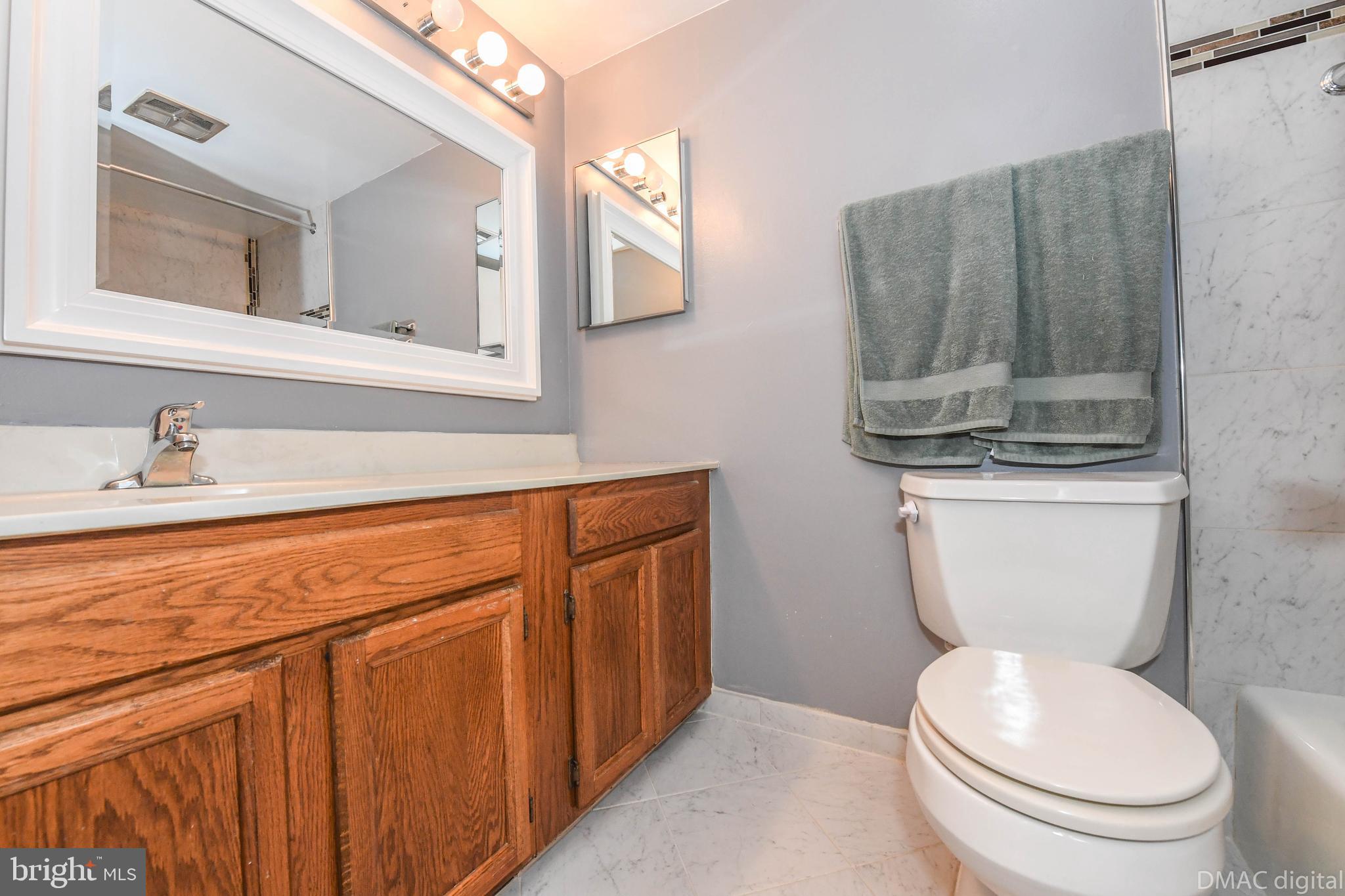 718 Quince Orchard Boulevard, Unit 201 Gaithersburg, MD 20878 - Photo 19 of 22