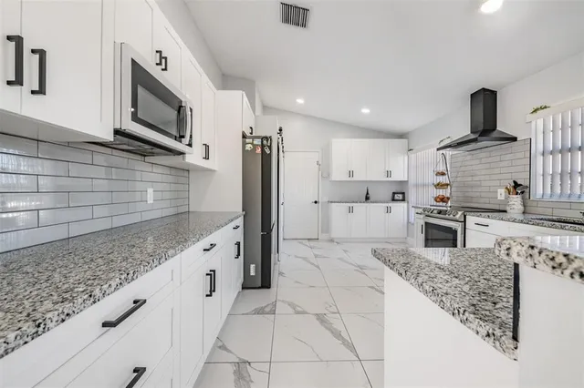 $450,000 | 12004 Colonial Estates Lane, Riverview, FL 33579