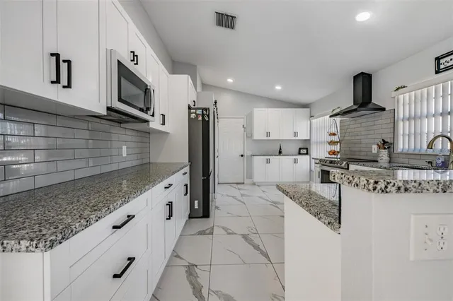 $450,000 | 12004 Colonial Estates Lane, Riverview, FL 33579