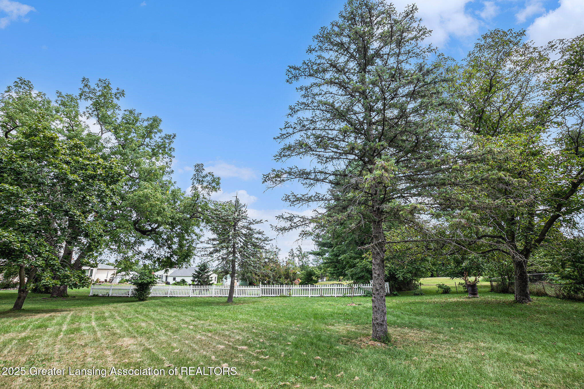 5327 Hughes Road Lansing, MI 48911 - Photo 27 of 27 027_file_714