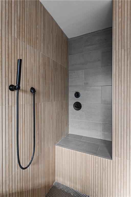 2576 River Oak Drive Decatur, GA 30033 - Photo 22 of 47 a bathroom with a shower