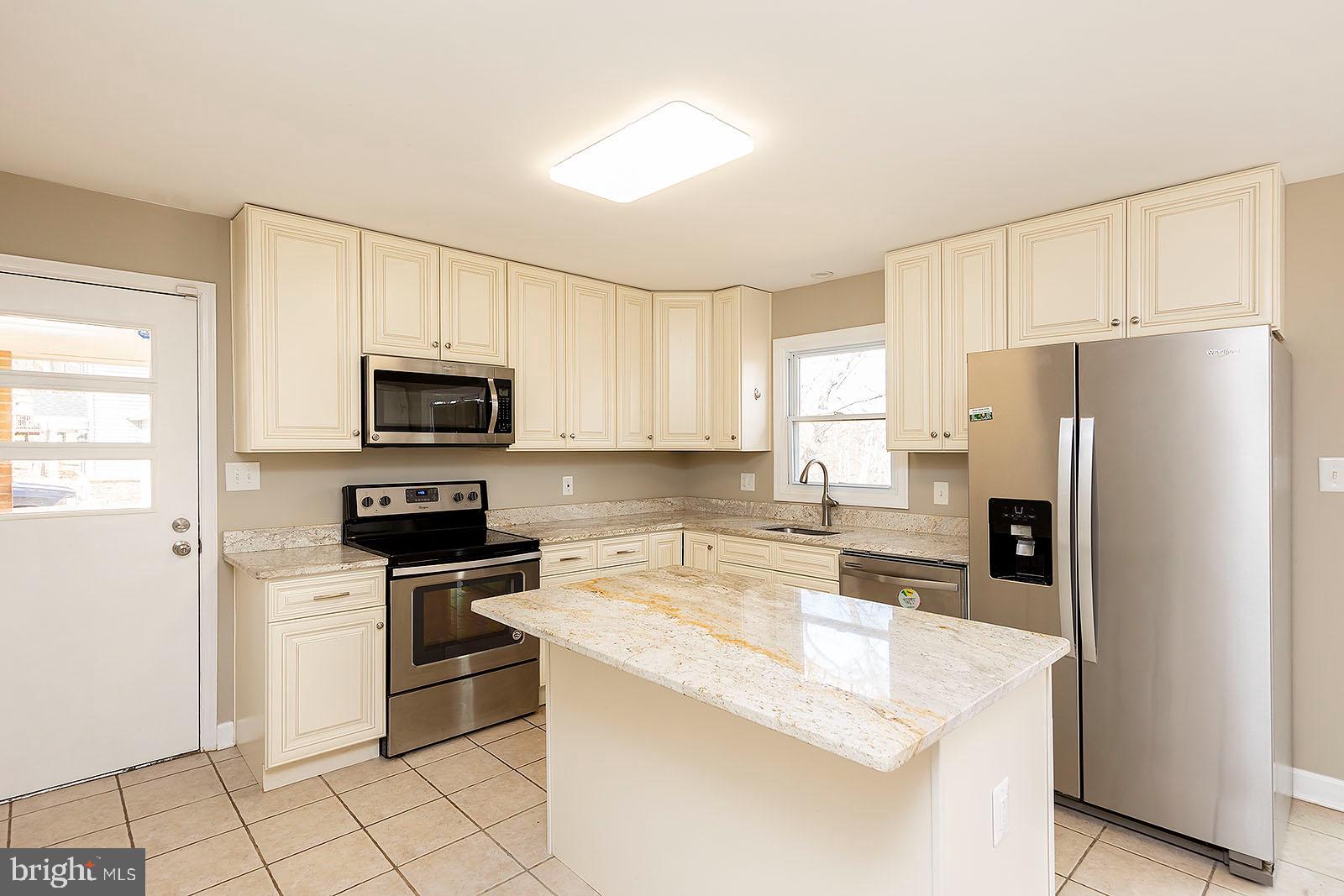516 Lower Valley Road Strasburg, VA 22657 - Photo 3 of 7 Island