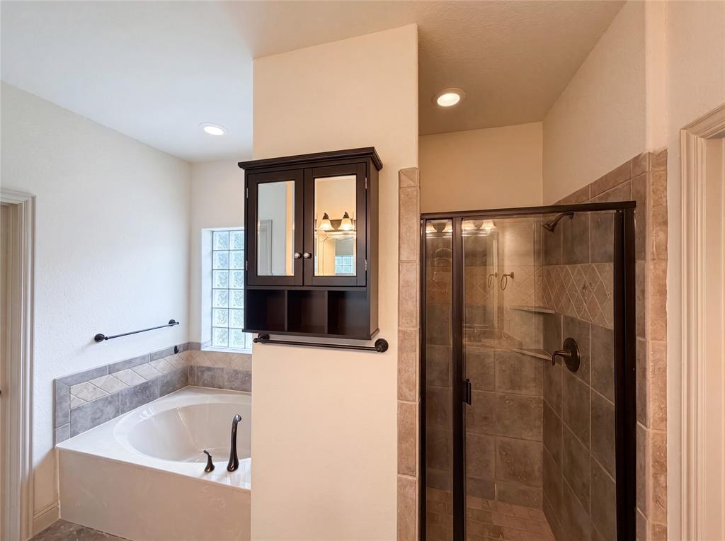121 Rey Del Mar Circle Weatherford, TX 76085 - Photo 20 of 24