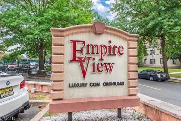 $1,900 | 70 South Munn Avenue, Unit 212, East Orange, NJ 07018