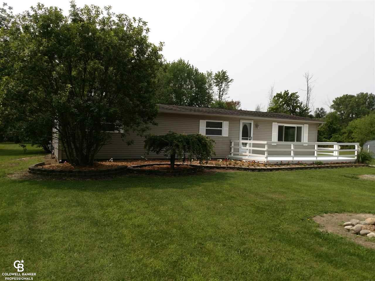 100 East Galbraith Line Road Melvin, MI 48454 - Photo 1 of 34 Front View