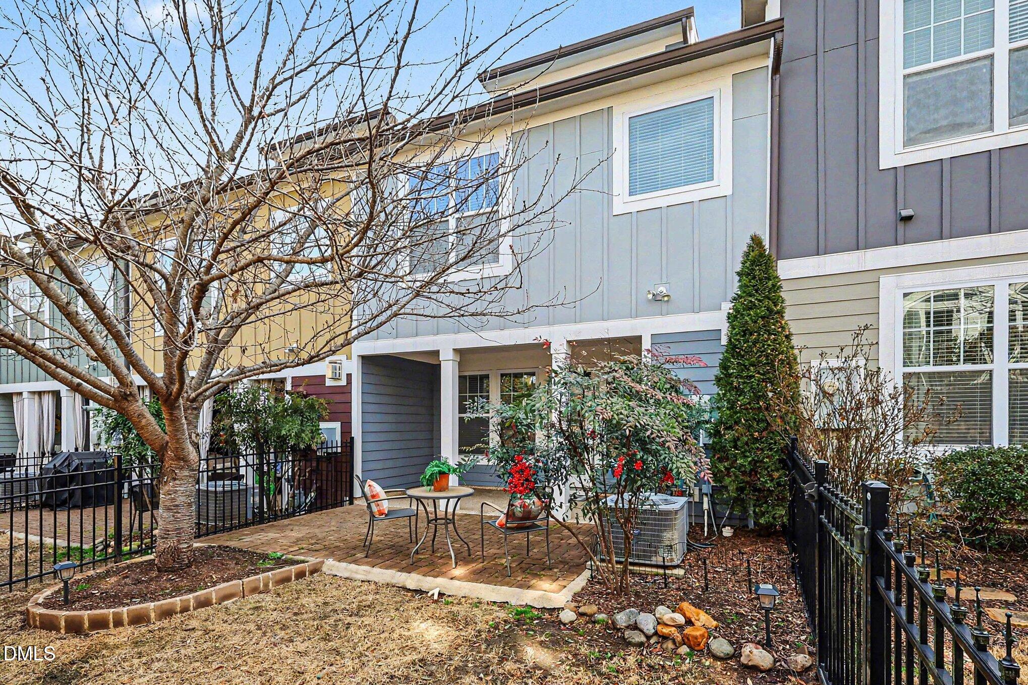 653 Fallon Grove Way Raleigh, NC 27608 - Photo 28 of 38 028_file_6037