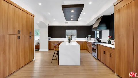 $1,899,999 | 5136 Berryman Avenue, Culver City, CA 90230