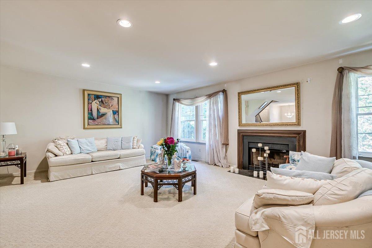 3405 Springbrook Drive Edison, NJ 08820 - Photo 14 of 54