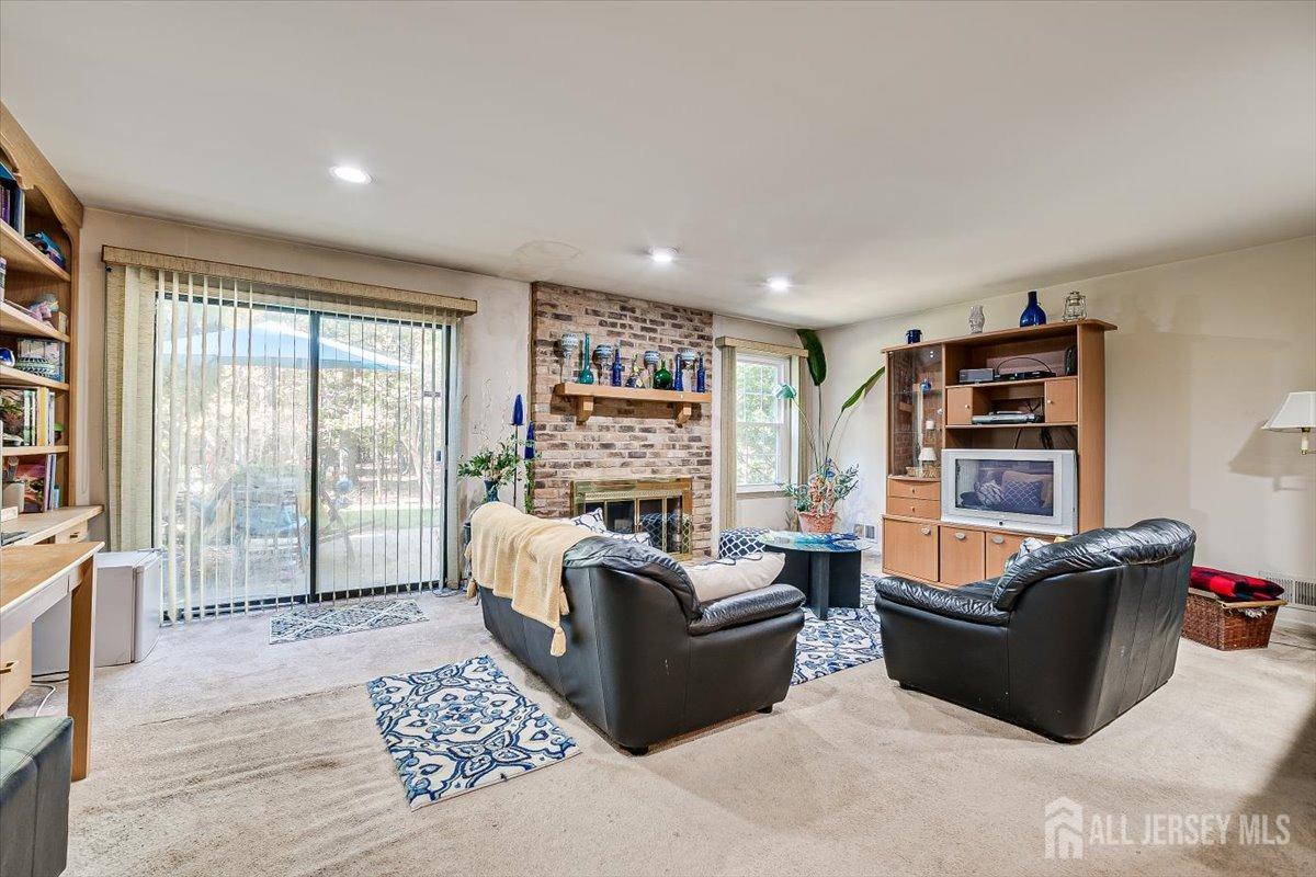 3405 Springbrook Drive Edison, NJ 08820 - Photo 38 of 54