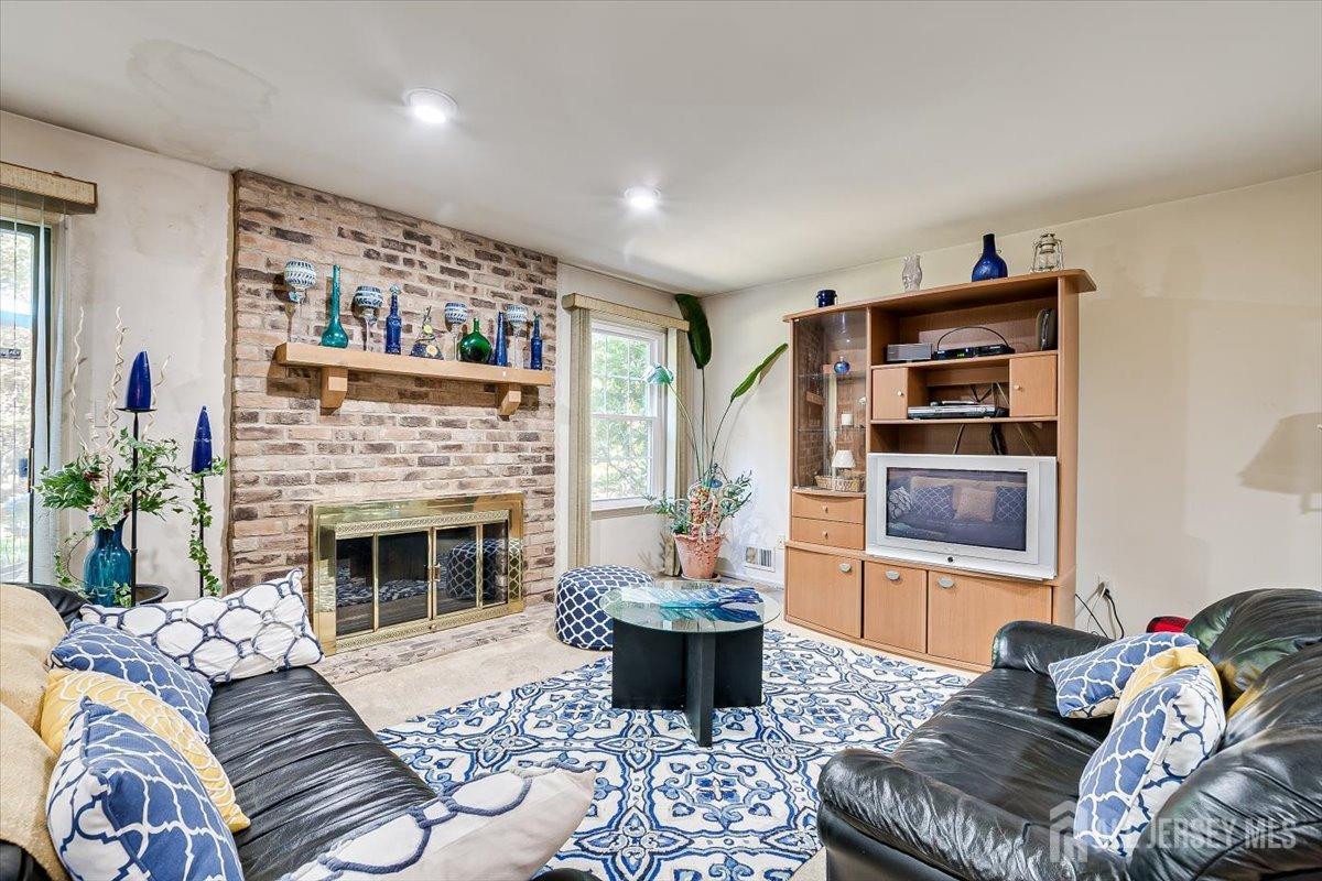 3405 Springbrook Drive Edison, NJ 08820 - Photo 39 of 54