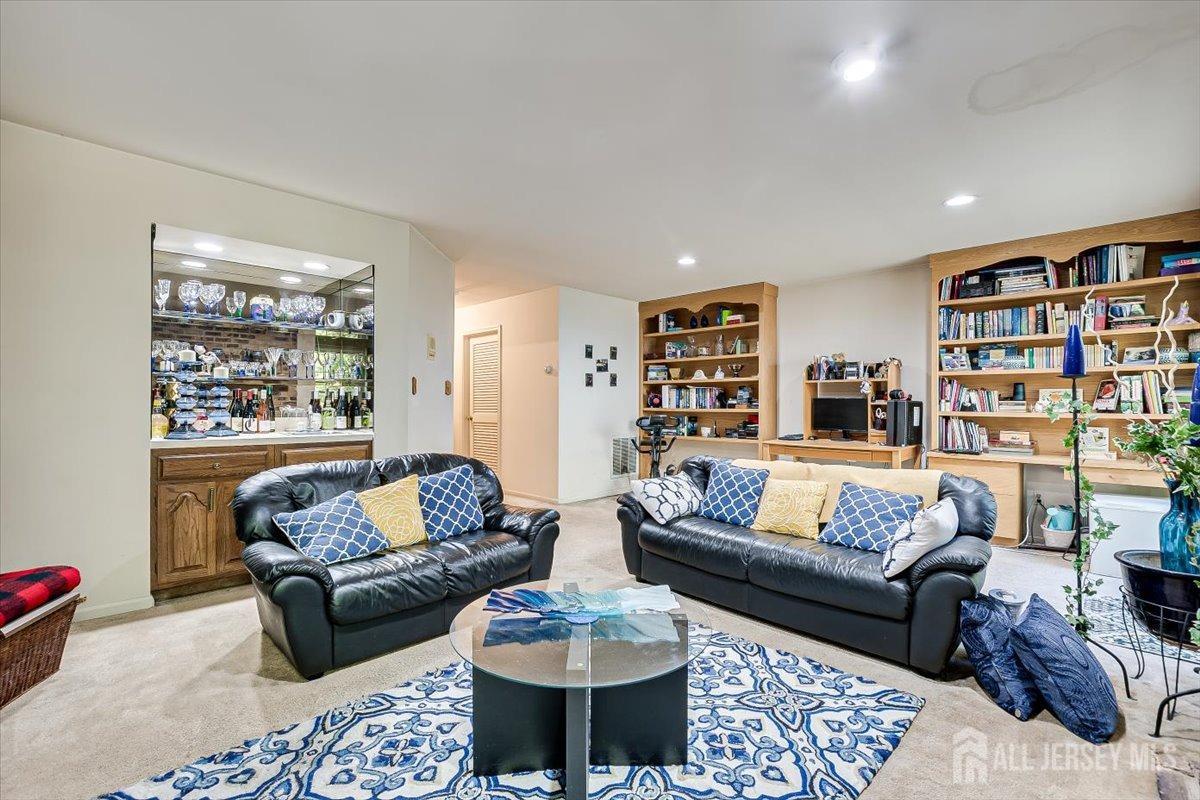 3405 Springbrook Drive Edison, NJ 08820 - Photo 41 of 54