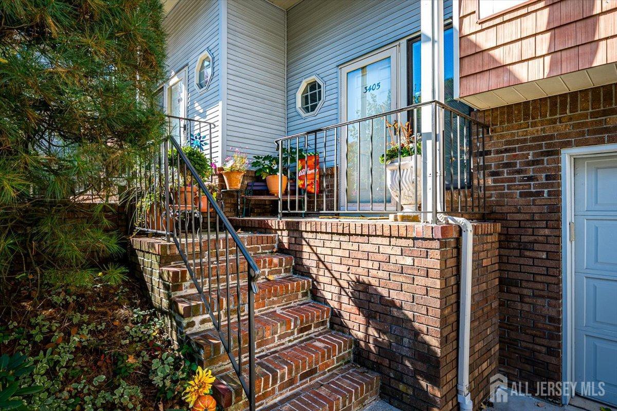 3405 Springbrook Drive Edison, NJ 08820 - Photo 10 of 54