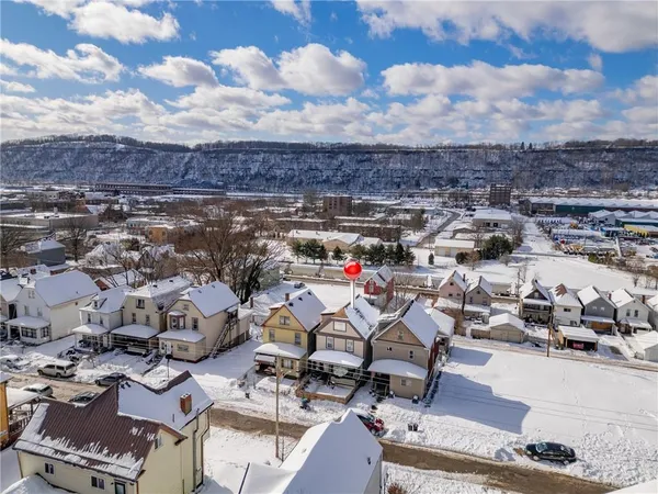 $135,000 | 1245 Kenneth Avenue, New Kensington, PA 15068