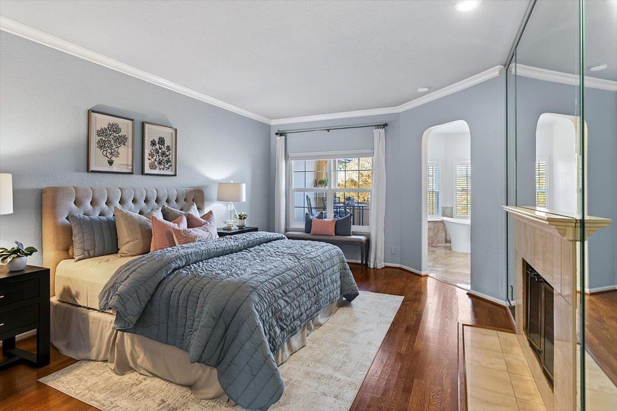 1190 Maria Privada Mountain View, CA 94040 - Photo 14 of 49