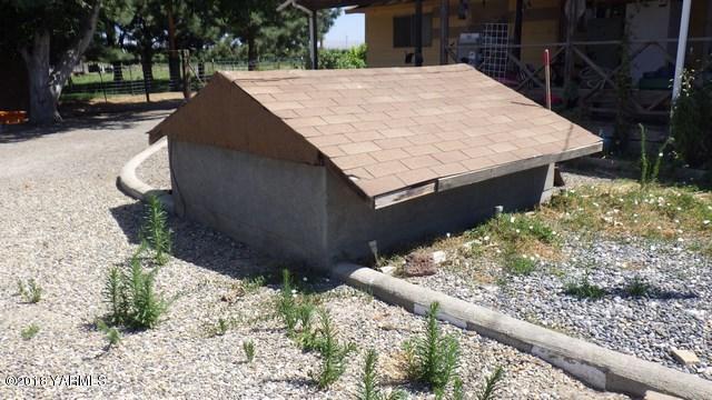23002 North Wilgus Road Prosser, WA 99350 - Photo 23 of 33 Wilgus rd 081
