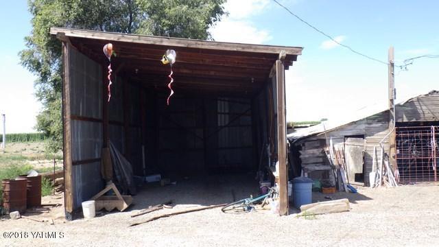23002 North Wilgus Road Prosser, WA 99350 - Photo 27 of 33 Wilgus rd 084