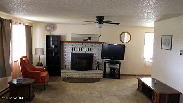 23002 North Wilgus Road Prosser, WA 99350 - Photo 8 of 33 Wilgus 011