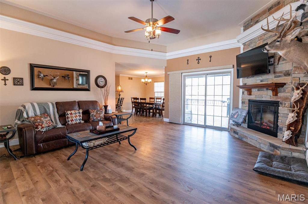 450 Worth Street Holts Summit, MO 65043 - Photo 7 of 75