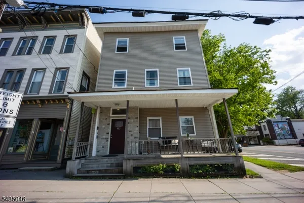 $510,000 | 302 Front Street, Belvidere, NJ 07823