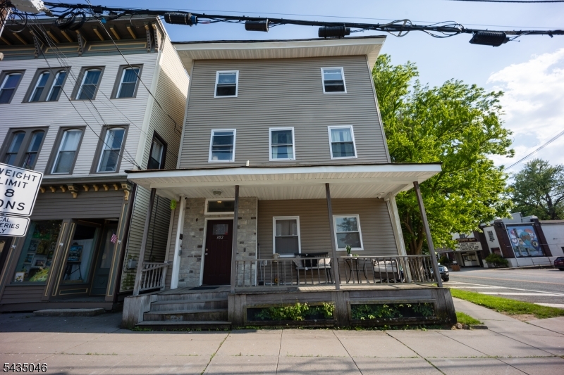 302 Front Street Belvidere, NJ 07823 - Photo 1 of 21