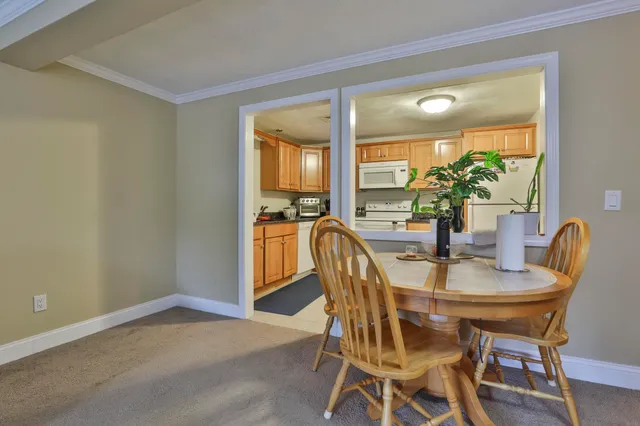 $269,900 | 4 Heritage Village Drive, Unit 211, Nashua, NH 03062