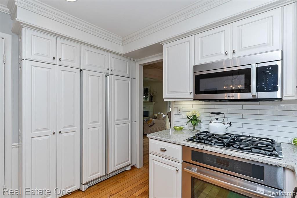 1391 Chestnut Lane Rochester Hills, MI 48309 - Photo 18 of 52