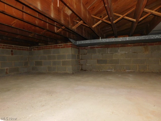 1118 Rutherford Road Cleveland, OH 44112 - Photo 33 of 35