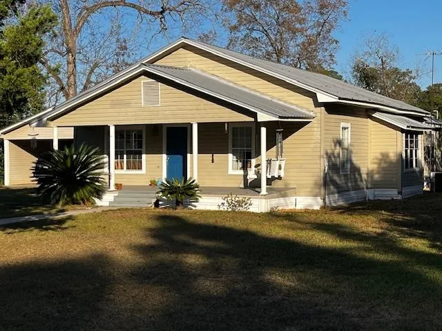 $199,900 | 12610 Northwest Virginia G Weaver Street, Bristol, FL 32321