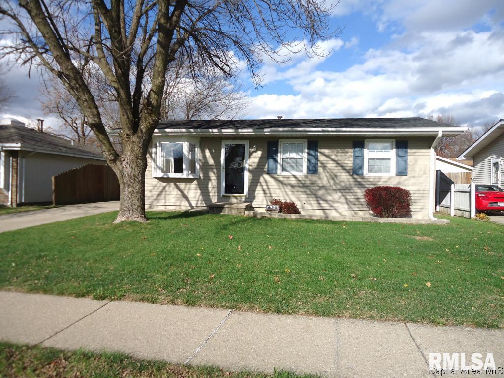 2921 Stokebridge Road Springfield, IL 62702 - Photo 1 of 26