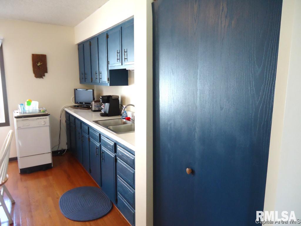 2921 Stokebridge Road Springfield, IL 62702 - Photo 12 of 26