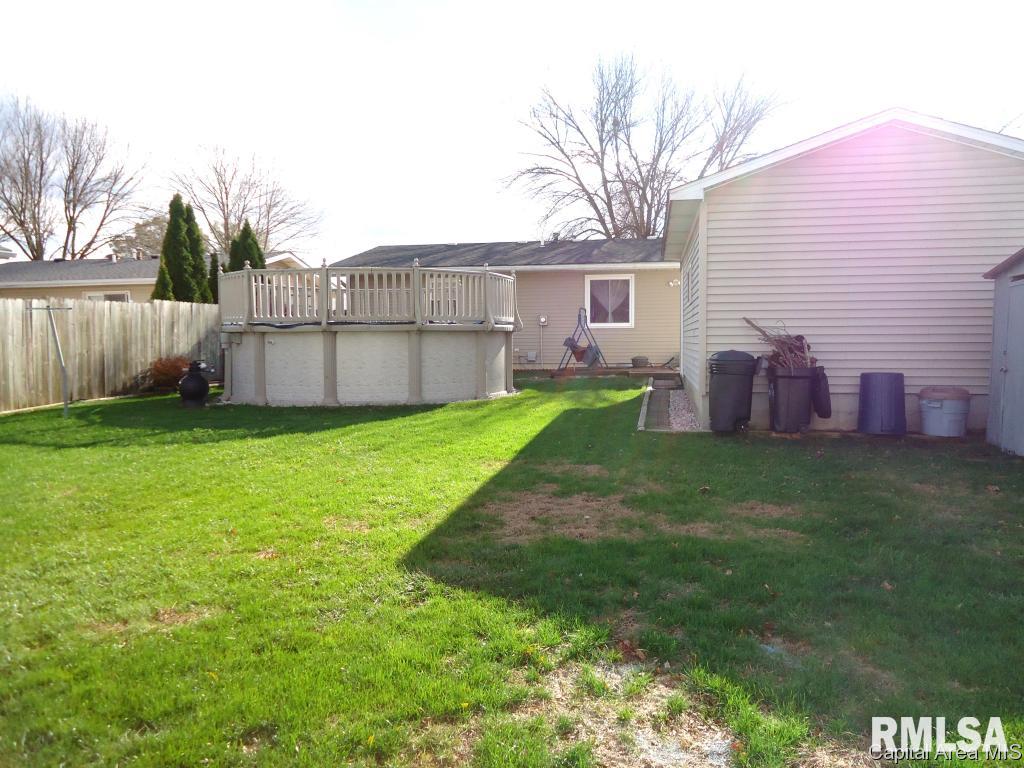 2921 Stokebridge Road Springfield, IL 62702 - Photo 5 of 26
