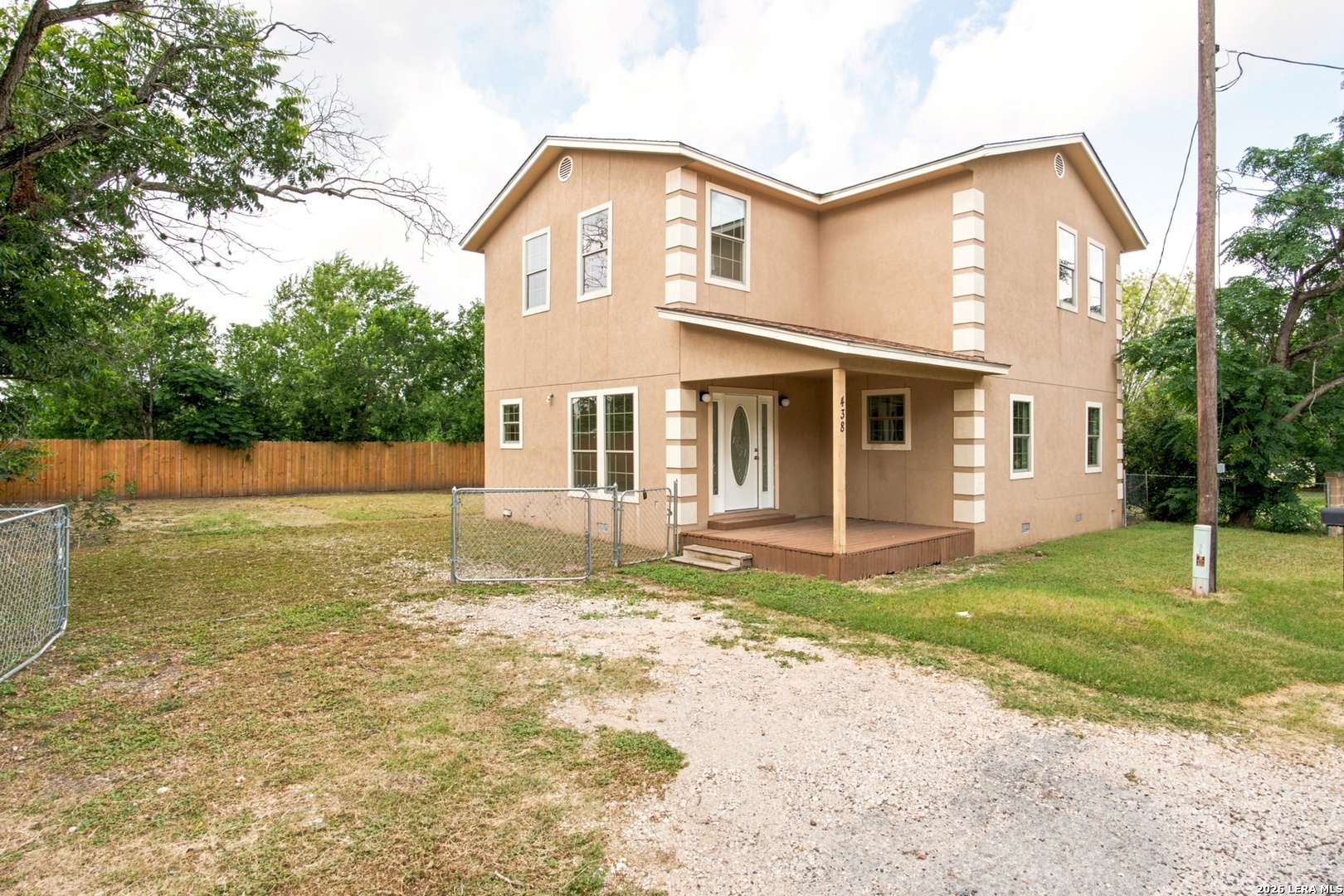 438 Cresthill Road San Antonio, TX 78222 - Photo 2 of 41