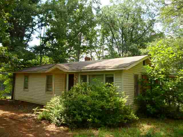 208 Edgewood Road Easley, SC 29642 - Photo 1 of 10 Gallery Image 1