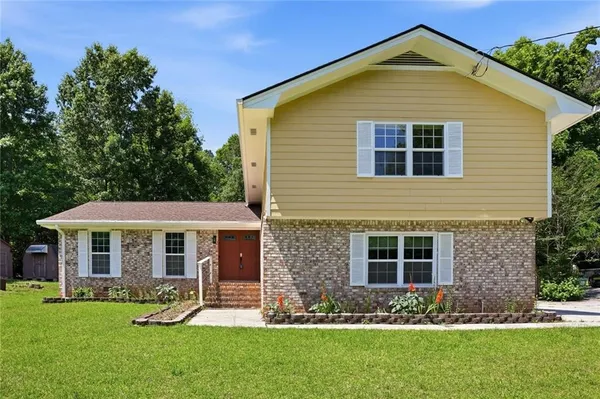 $405,000 | 2201 Colonial Oak Way Southwest, Stone Mountain, GA 30087