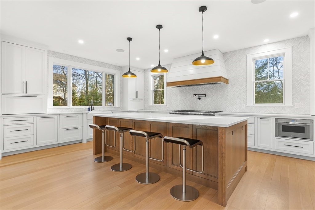 5 Skyview Road Lexington, MA 02420 - Photo 4 of 32