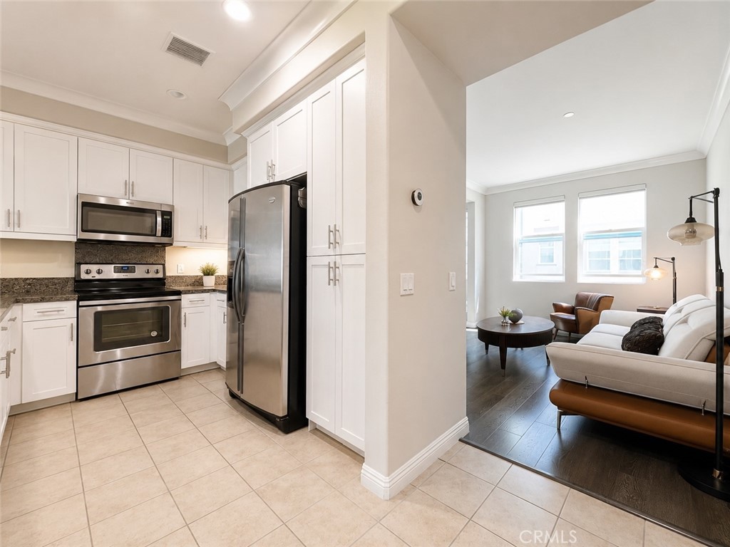 5784 Spring Street Buena Park, CA 90621 - Photo 4 of 34 Gallery Image 4
