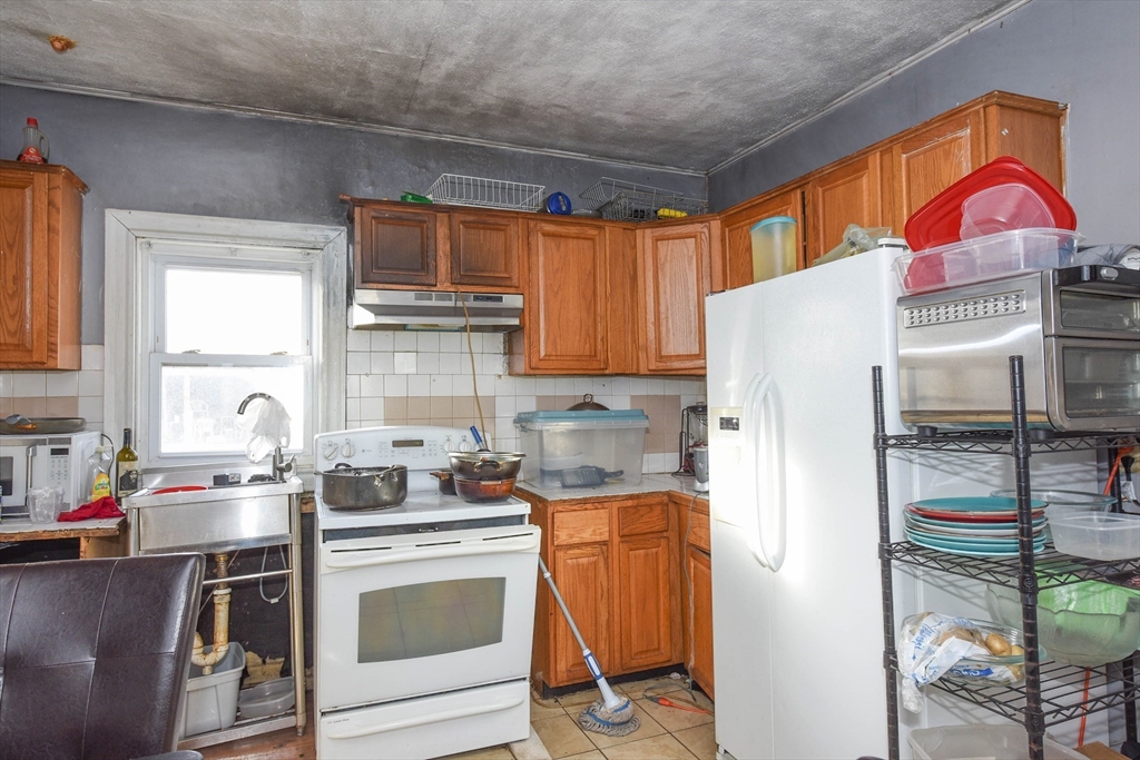 44 Appleton Street Brockton, MA 02301 - Photo 6 of 9