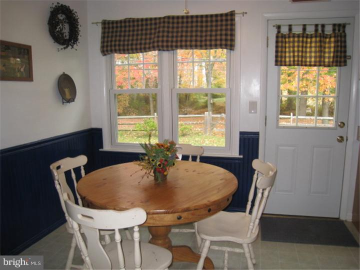 129 East Rutherford Drive Newark, DE 19713 - Photo 11 of 25 Kitchen