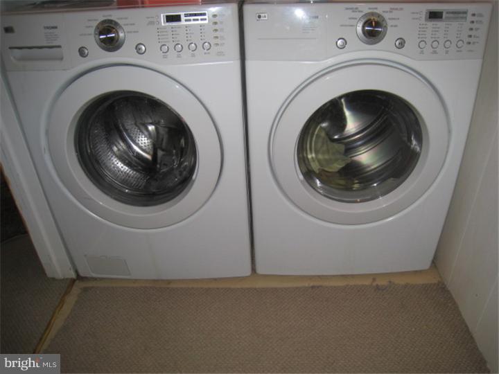 129 East Rutherford Drive Newark, DE 19713 - Photo 18 of 25 Laundry Room