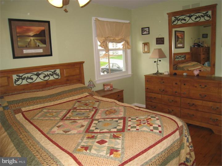 129 East Rutherford Drive Newark, DE 19713 - Photo 19 of 25 Master Bedroom