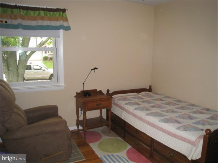 129 East Rutherford Drive Newark, DE 19713 - Photo 21 of 25 Bedroom 3