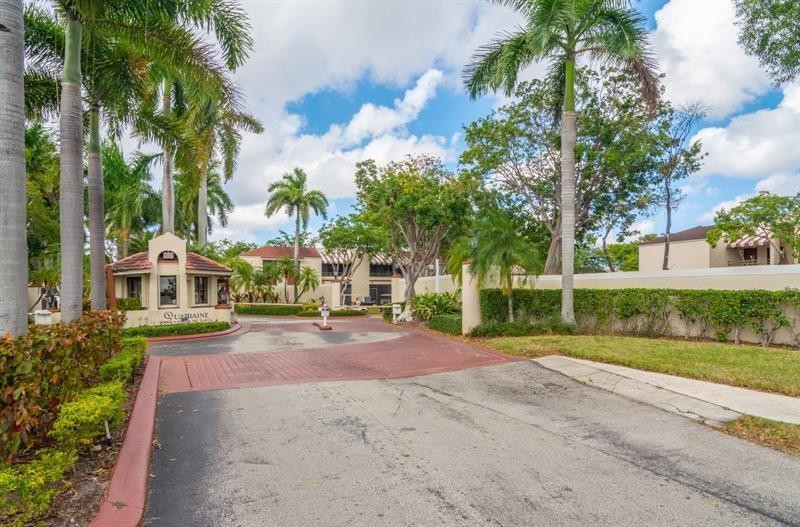 20170 Northeast 3rd Court, Unit 6 Miami, FL 33179 - Photo 5 of 13 Photo 5
